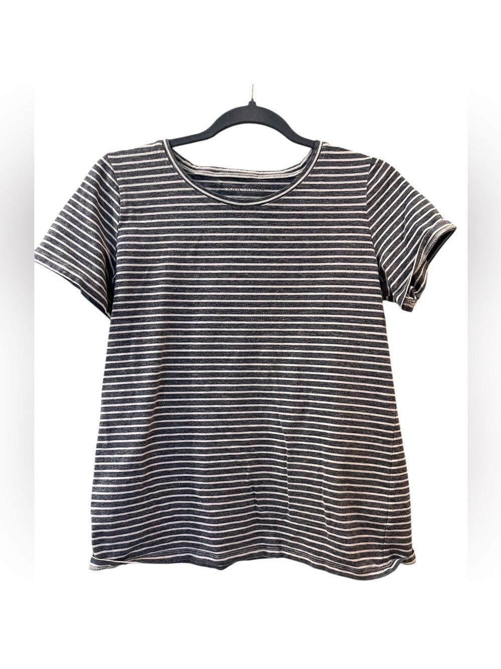 Ann Taylor Factory Women’s Blue White Striped Short Sleeve Tee Shirt Size Medium